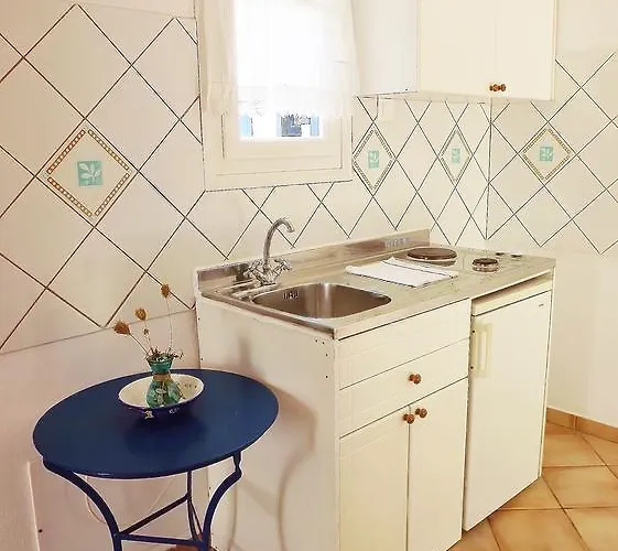 Votsalo * Naousa (Paros)