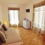 Votsalo Naousa (Paros)