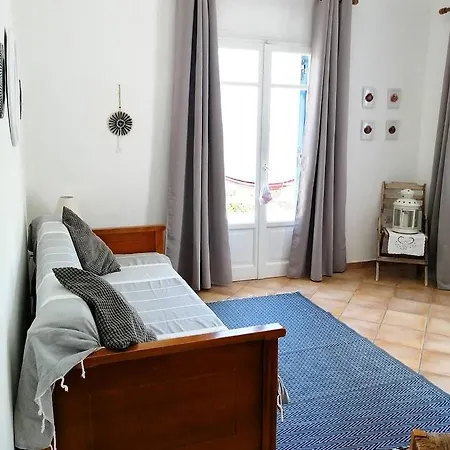 Votsalo * Naousa (Paros)