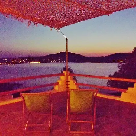 Votsalo Apartment Naousa (Paros)