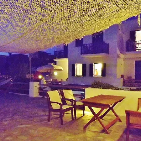 Votsalo Apartment Naousa (Paros)